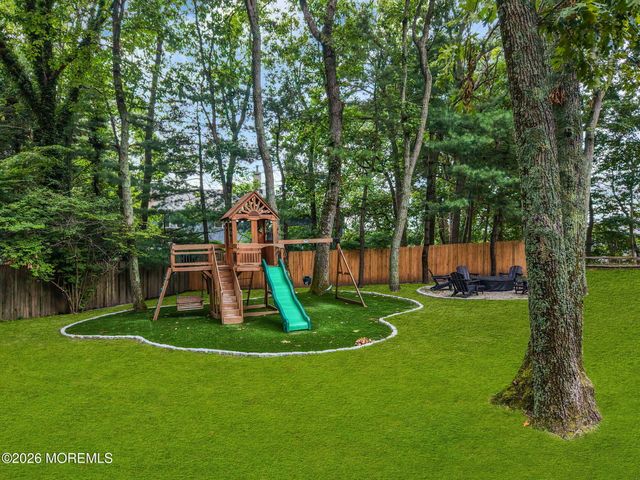 25 Mahoras Drive, Ocean Twp, NJ 07712