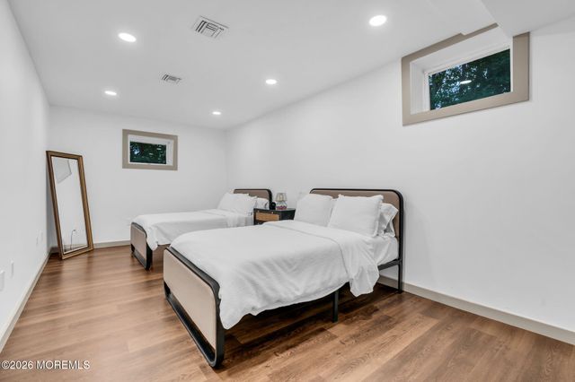 25 Mahoras Drive, Ocean Twp, NJ 07712