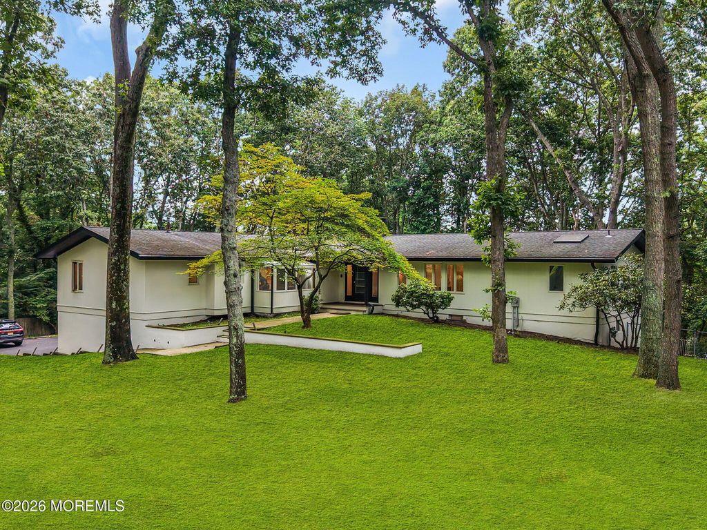 25 Mahoras Drive, Ocean Twp, NJ 07712