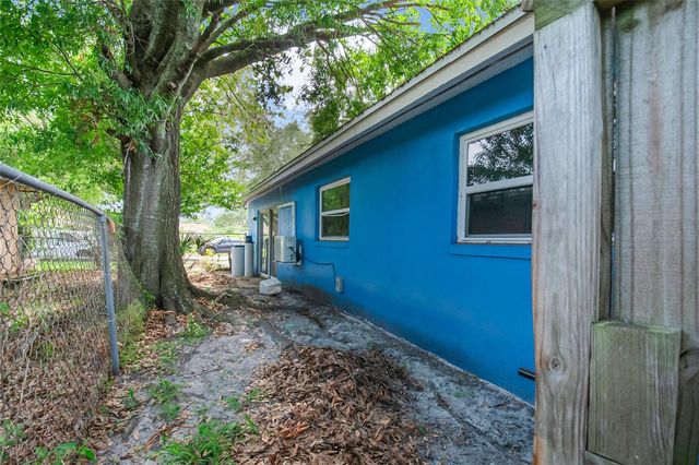 4671 VERGARA COURT, Orlando, FL 32811