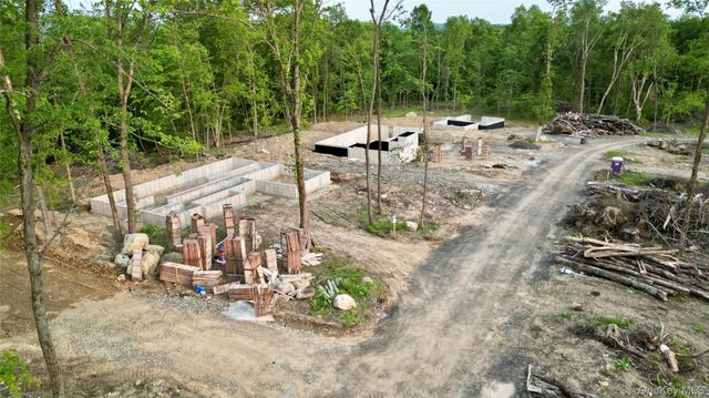 2 Black Gum Court, Newburgh, NY 12550