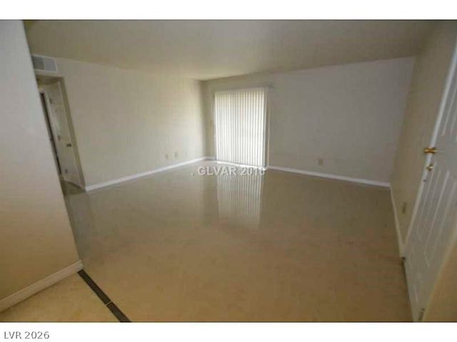 5229 Indian River Drive 233, Las Vegas, NV 89103