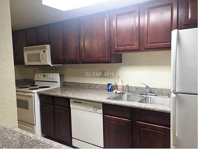 5229 Indian River Drive 233, Las Vegas, NV 89103