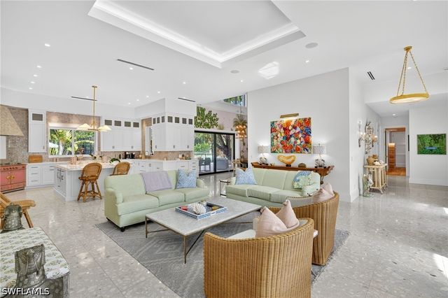 111 Caribbean RD, Naples, FL 34108
