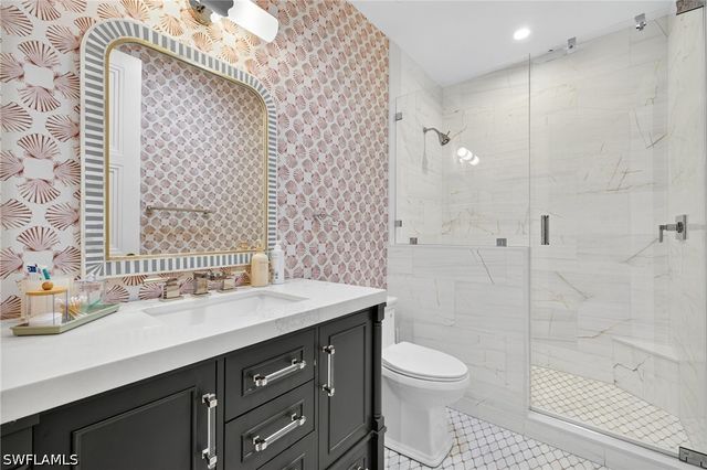 111 Caribbean RD, Naples, FL 34108