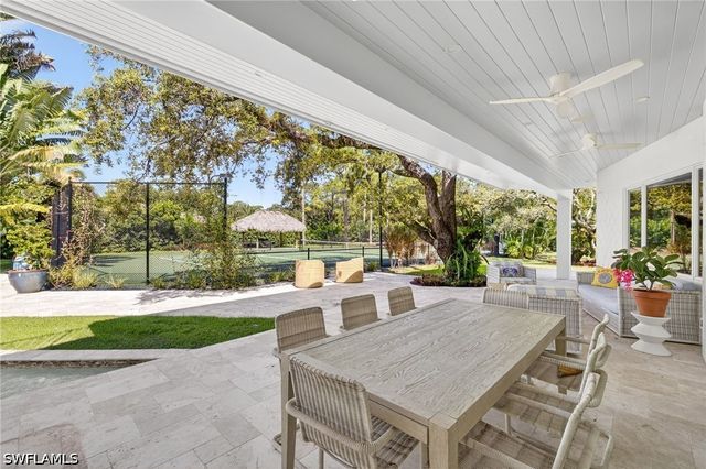 111 Caribbean RD, Naples, FL 34108