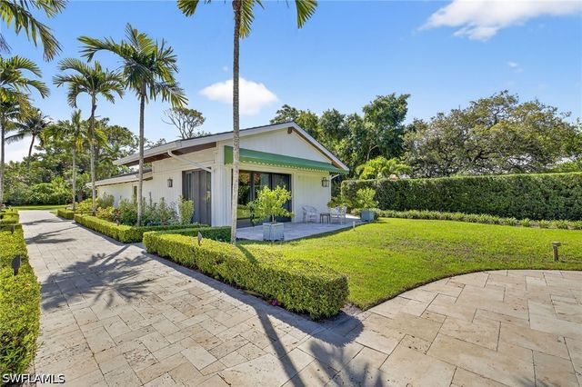 111 Caribbean RD, Naples, FL 34108