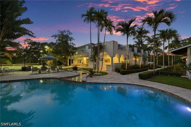 111 Caribbean RD, Naples, FL 34108