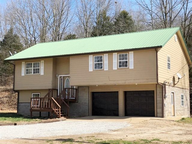 5682 Wade Road, Harrison, AR 72601