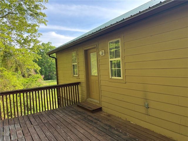 5682 Wade Road, Harrison, AR 72601