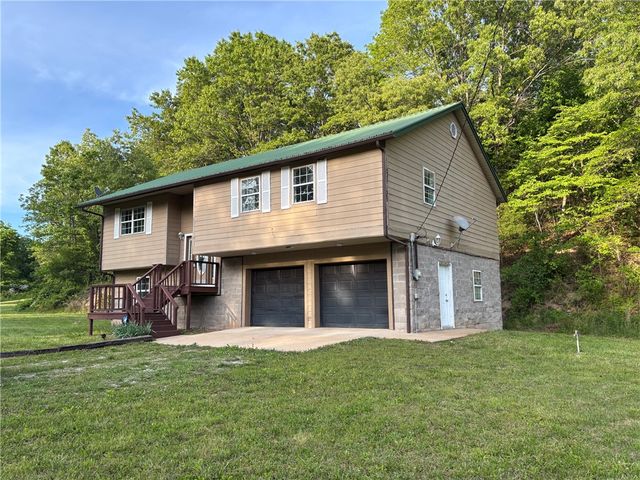 5682 Wade Road, Harrison, AR 72601