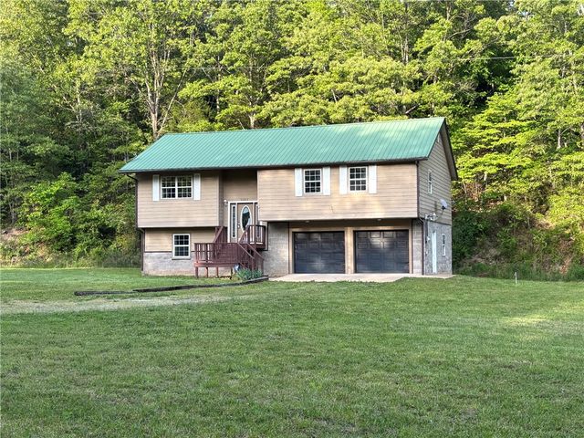 5682 Wade Road, Harrison, AR 72601