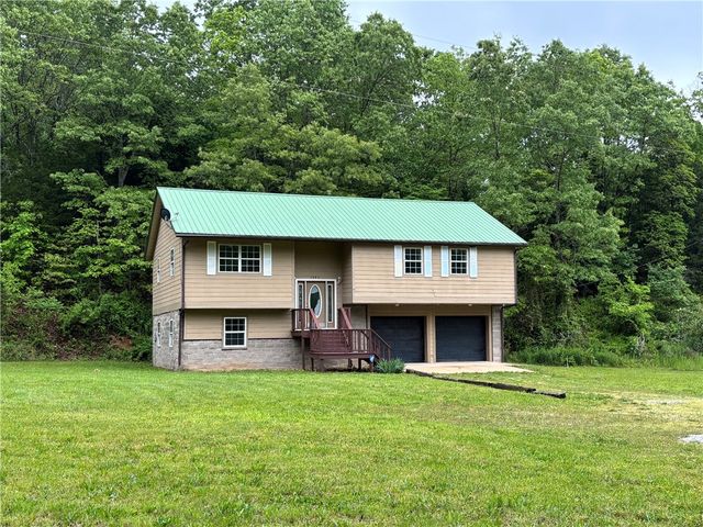 5682 Wade Road, Harrison, AR 72601