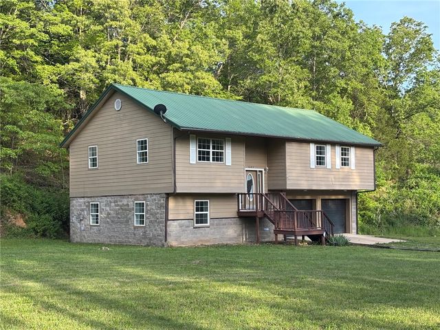 5682 Wade Road, Harrison, AR 72601