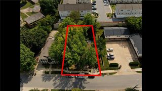 1825 Stone Street, Fayetteville, AR 72701