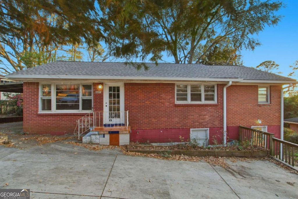 685 Melrose Drive, Forest Park, GA 30297