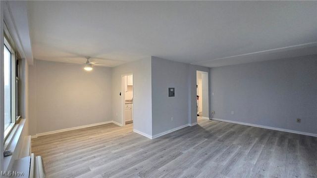 11820 Edgewater Drive, Lakewood, OH 44107