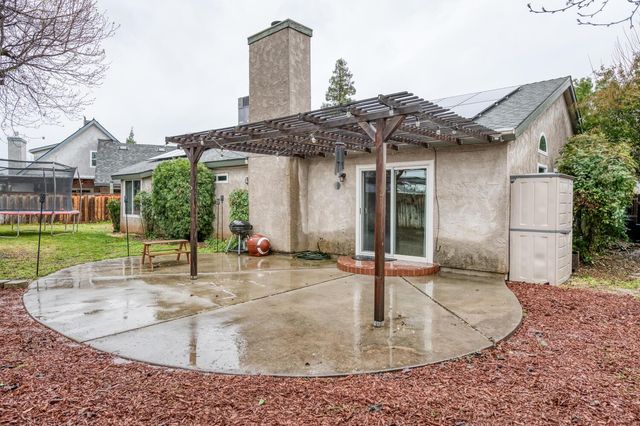 288 W Magill Avenue, Clovis, CA 93612