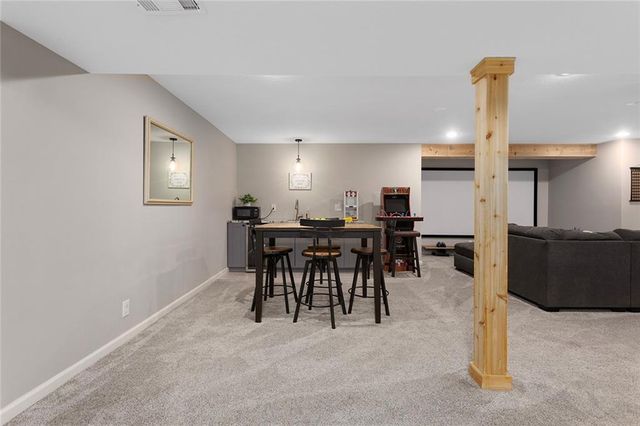 4005 NE Channel Drive, Lee's Summit, MO 64064