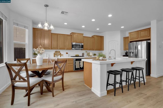 51 Sandhill Crane Ct, Oakley, CA 94561