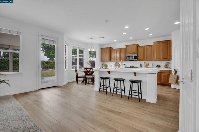 51 Sandhill Crane Ct, Oakley, CA 94561