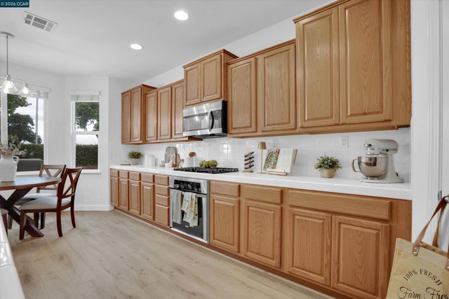 51 Sandhill Crane Ct, Oakley, CA 94561
