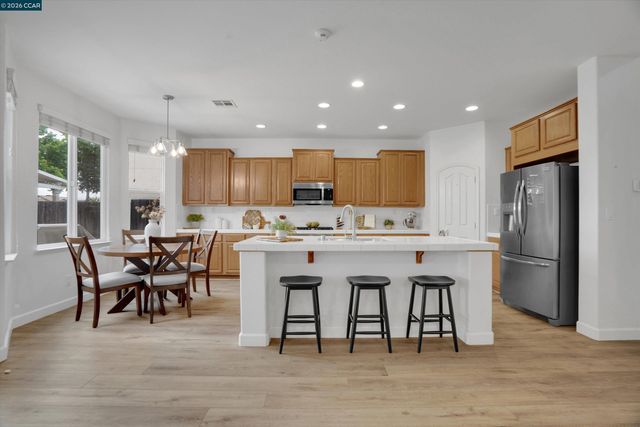 51 Sandhill Crane Ct, Oakley, CA 94561
