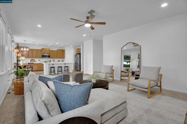 51 Sandhill Crane Ct, Oakley, CA 94561