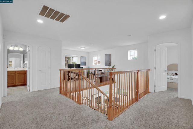 51 Sandhill Crane Ct, Oakley, CA 94561
