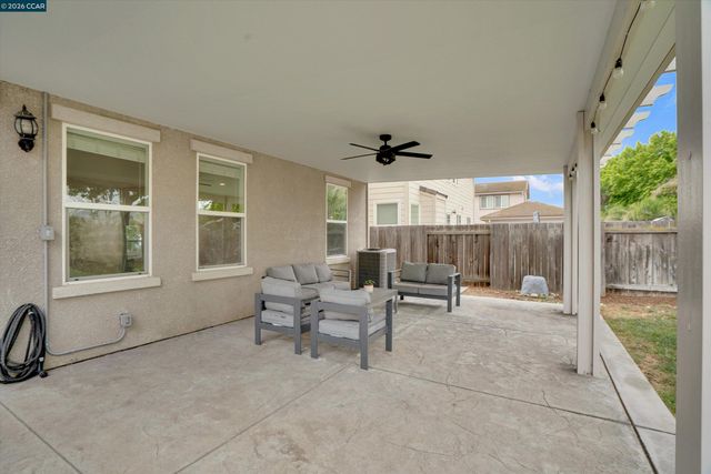 51 Sandhill Crane Ct, Oakley, CA 94561