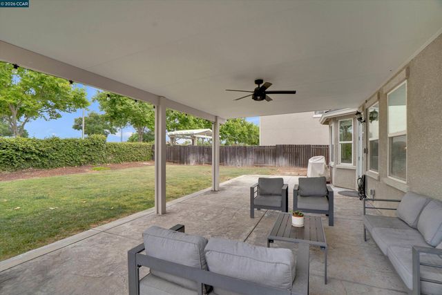 51 Sandhill Crane Ct, Oakley, CA 94561