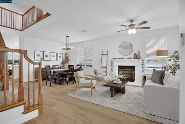 51 Sandhill Crane Ct, Oakley, CA 94561