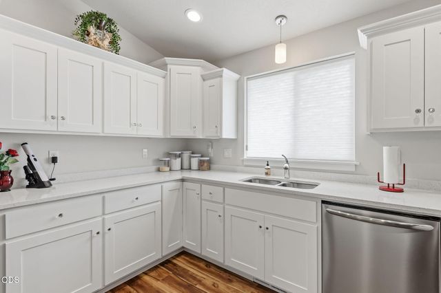 403 Berglund Street, Rogue River, OR 97537
