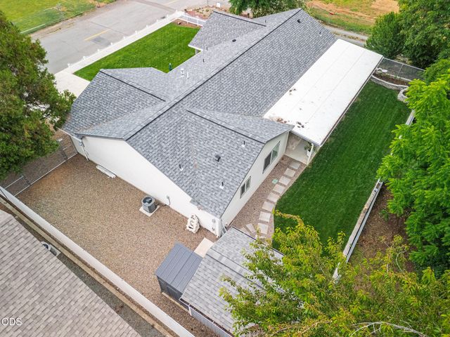 403 Berglund Street, Rogue River, OR 97537