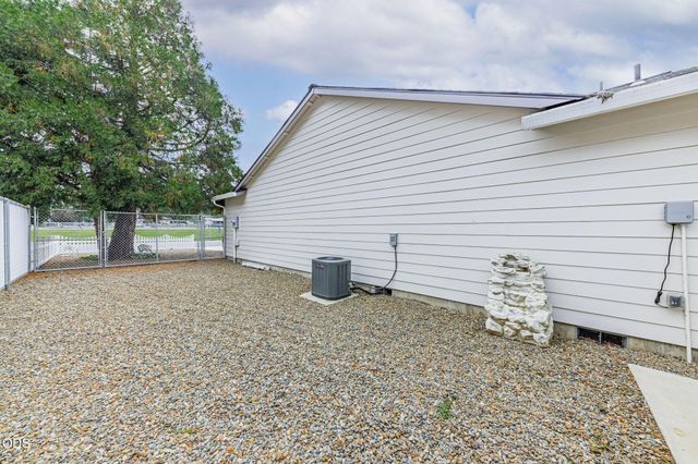 403 Berglund Street, Rogue River, OR 97537