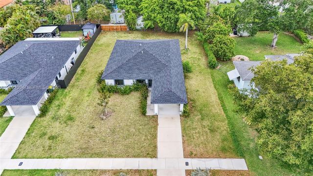 152 NW 18th St, Homestead, FL 33030