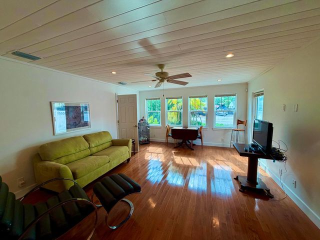 636 SW 7TH Avenue, Fort Lauderdale, FL 33315