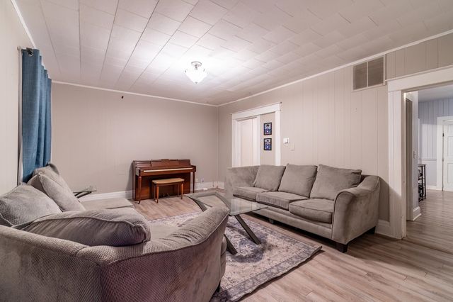 3124 Broadway, Fort Wayne, IN 46807