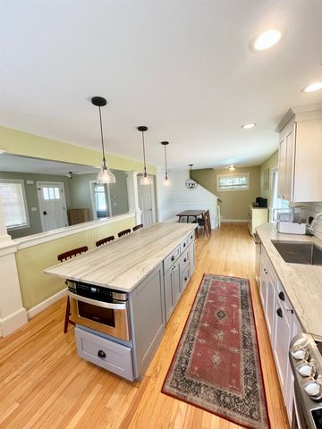3 Baron Road, Hampton, NH 03842