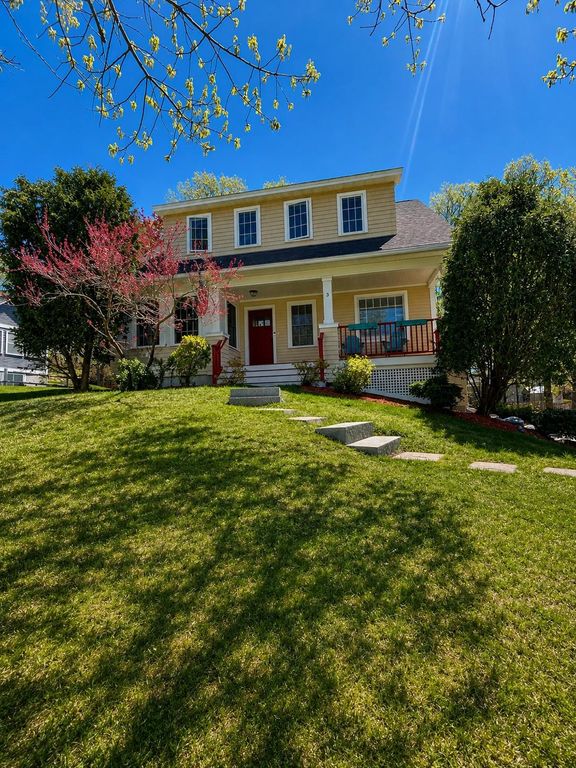 Image 1 of property listing at 3 Baron Road, Hampton, NH 03842