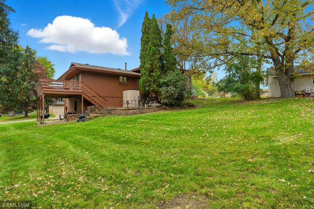 944 Pine View Court, Saint Paul, MN 55119