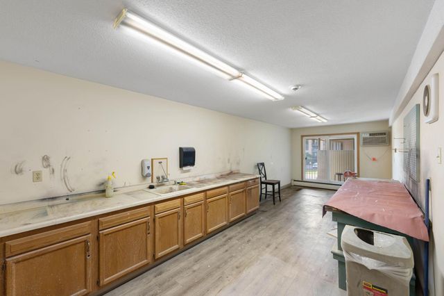 4820 Park Commons Drive 235, Saint Louis Park, MN 55416