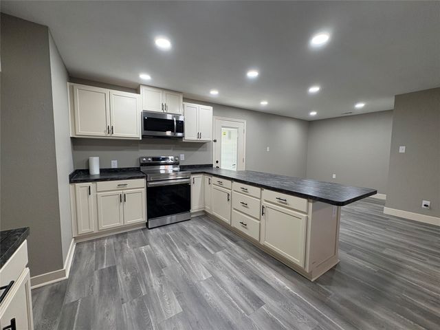 714 Upland Lane, Duncanville, TX 75116
