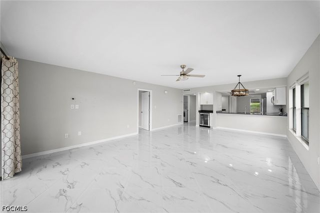 16472 timberlakes DR 101, Fort Myers, FL 33908