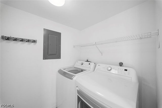 16472 timberlakes DR 101, Fort Myers, FL 33908