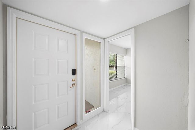 16472 timberlakes DR 101, Fort Myers, FL 33908