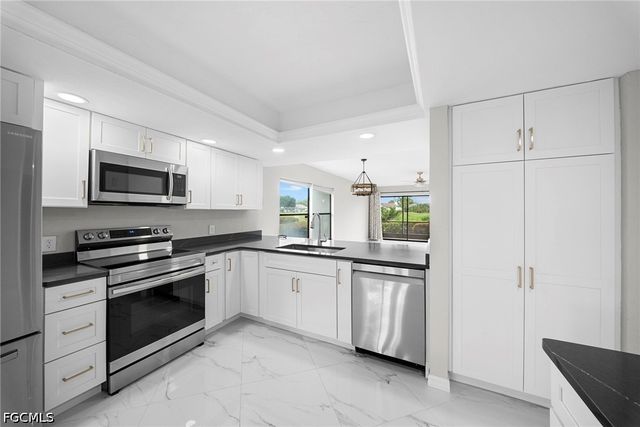 16472 timberlakes DR 101, Fort Myers, FL 33908