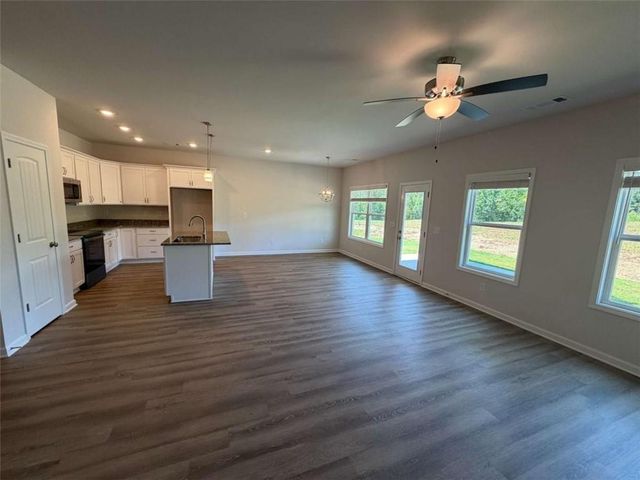 653 Dortch Road, Eastanollee, GA 30538
