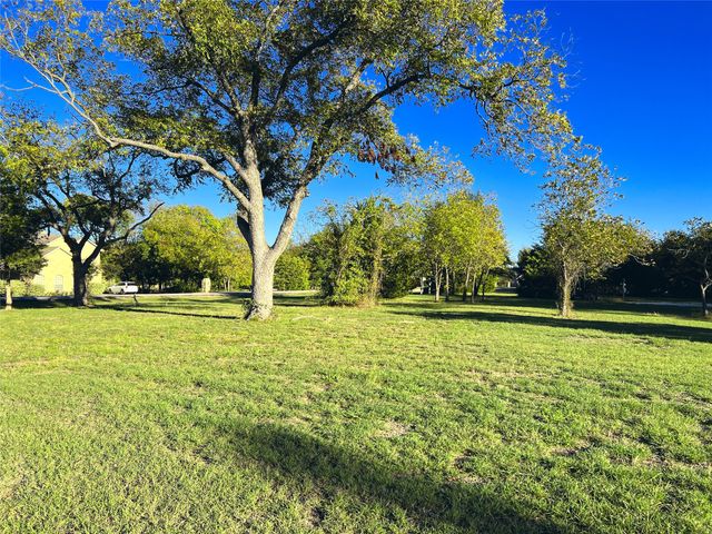 Lot 484 Canal St. & BS A41, Corsicana, TX 75109