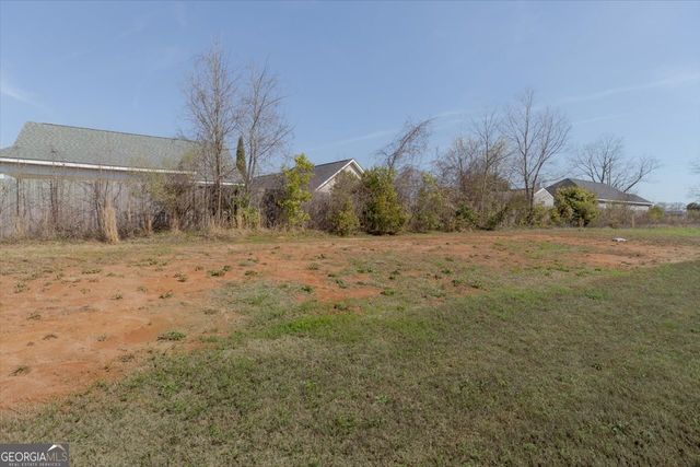 239 Isabella Way, Byron, GA 31008